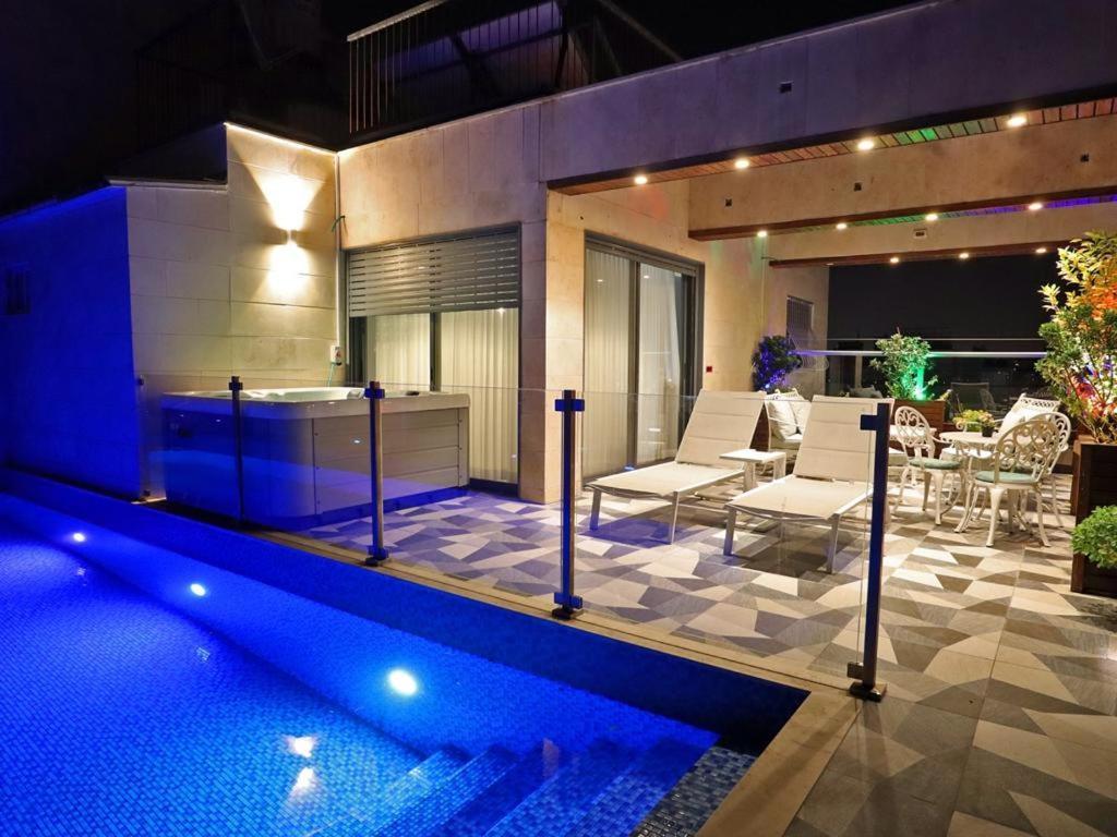 Luxury Rooftop Apartment In Netanya Exterior foto